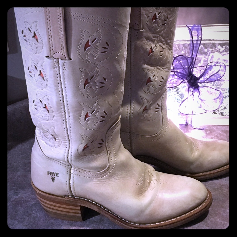 Frye Lavender Cowboy boots